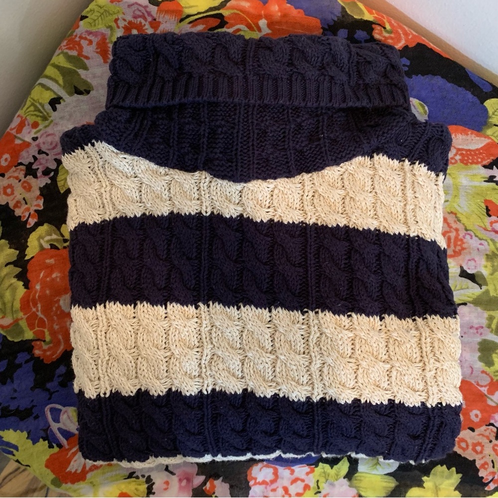 Vintage Liz Sport Chunky Cable Knit Sweater - Picture 2 of 7